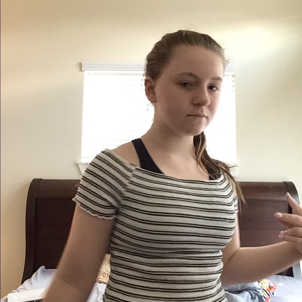 Cropped shirt